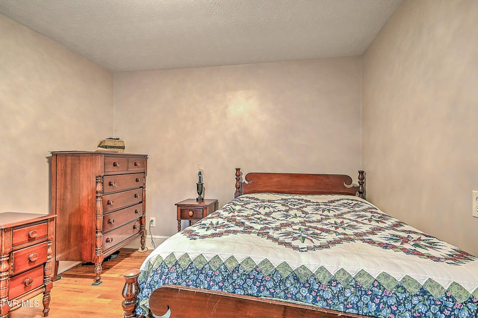 Photo #19: 163 Island Road