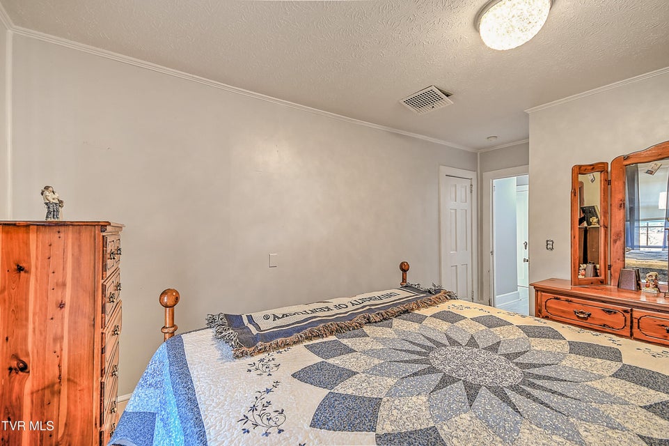 Photo #23: 163 Island Road