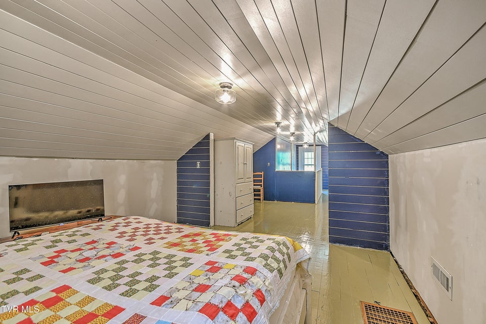 Photo #27: 163 Island Road