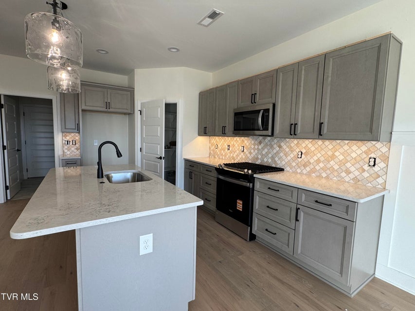 Photo #7: 1160 Hawley Road