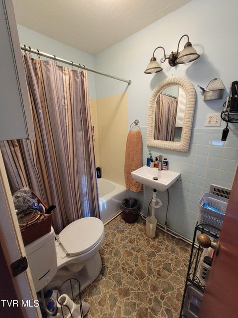 Photo #16: 825 Sandy Valley Road