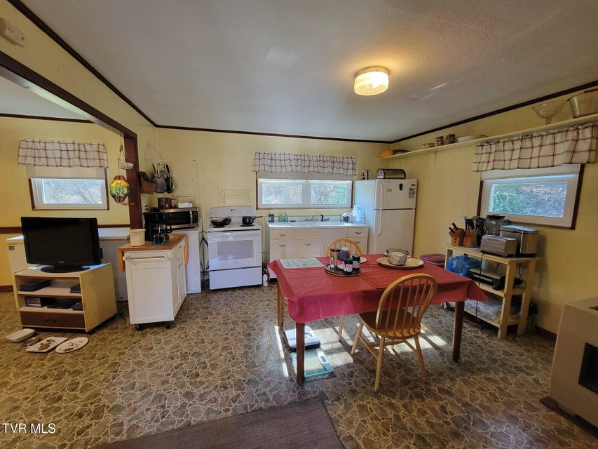 Photo #26: 825 Sandy Valley Road