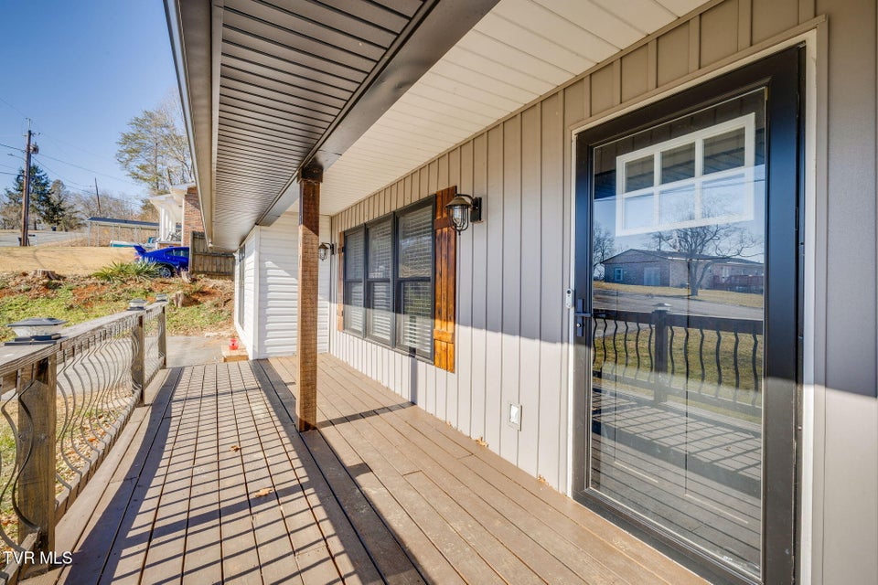 Photo #4: 307 Carolina Street