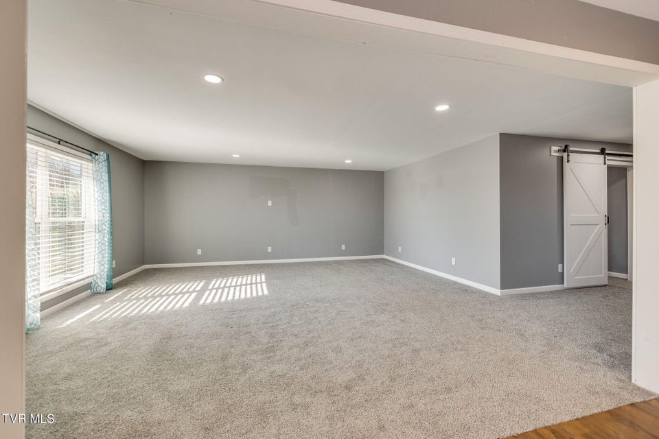 Photo #10: 307 Carolina Street