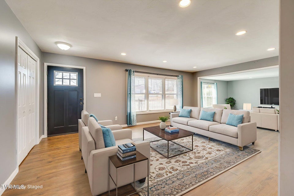 Photo #11: 307 Carolina Street