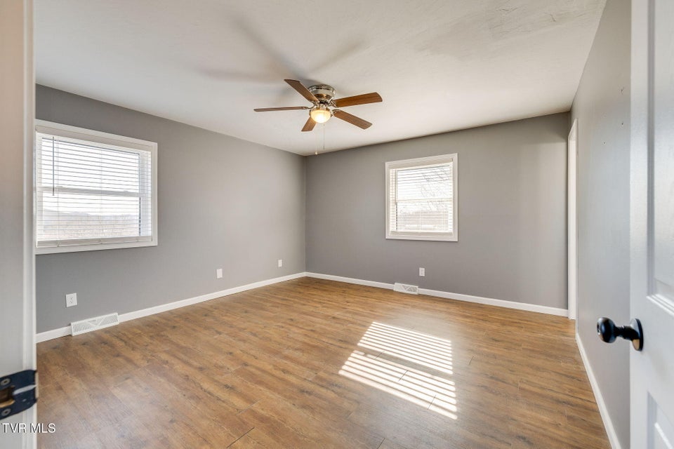 Photo #21: 307 Carolina Street