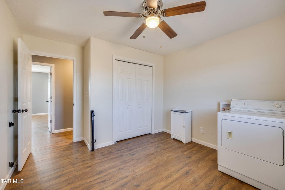 Photo #28: 307 Carolina Street