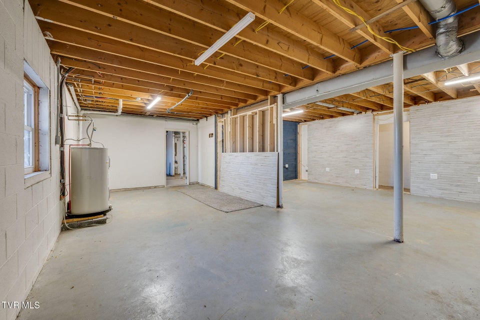 Photo #32: 307 Carolina Street