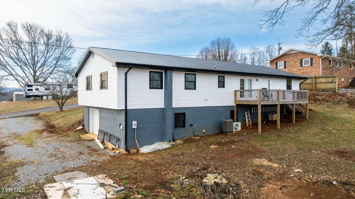 Photo #47: 307 Carolina Street