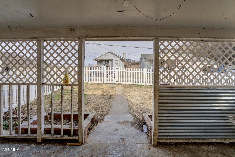 Photo #4: 1908 Darnell Drive