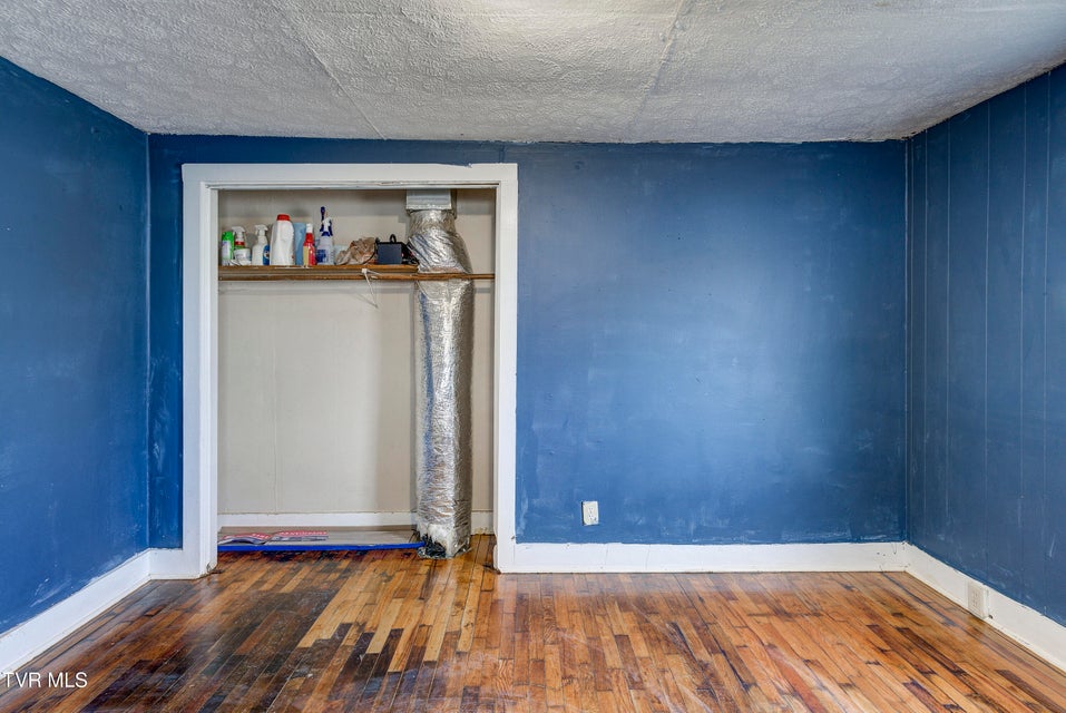 Photo #17: 1908 Darnell Drive