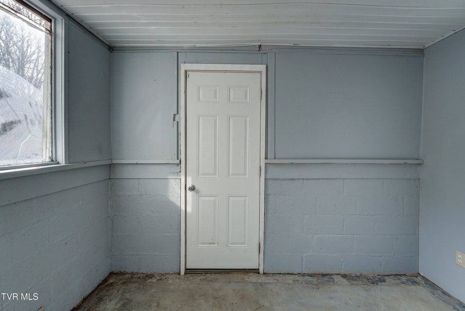 Photo #26: 1908 Darnell Drive