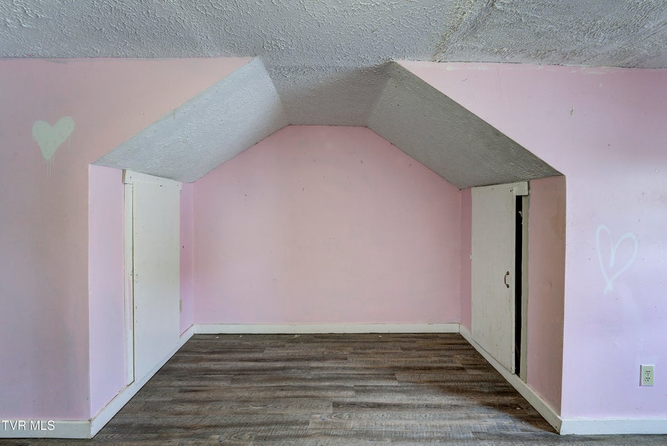 Photo #21: 1908 Darnell Drive