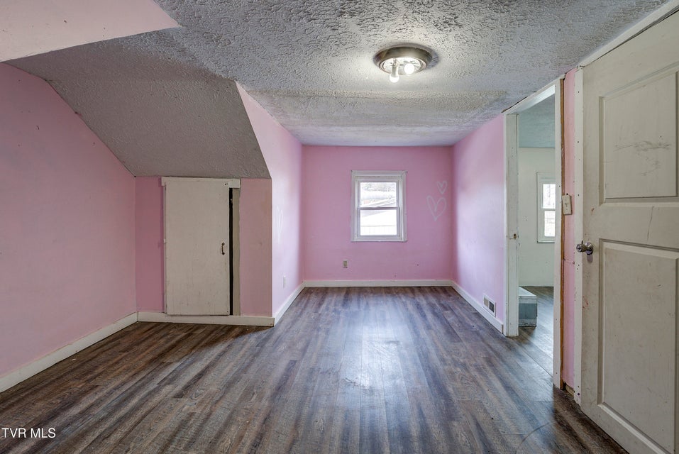 Photo #24: 1908 Darnell Drive