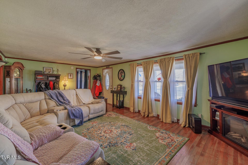 Photo #3: 108 Rainbolt Lane