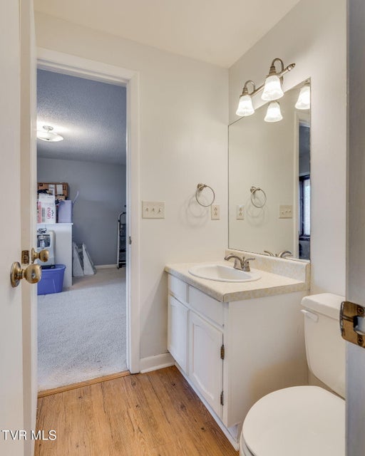 Photo #32: 316 Hickory Bluff