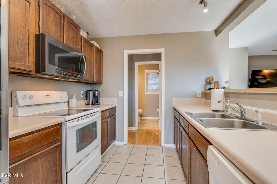 Photo #13: 316 Hickory Bluff