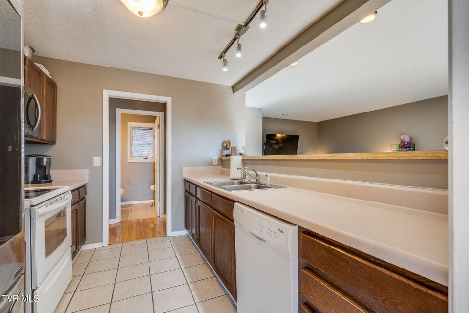 Photo #15: 316 Hickory Bluff