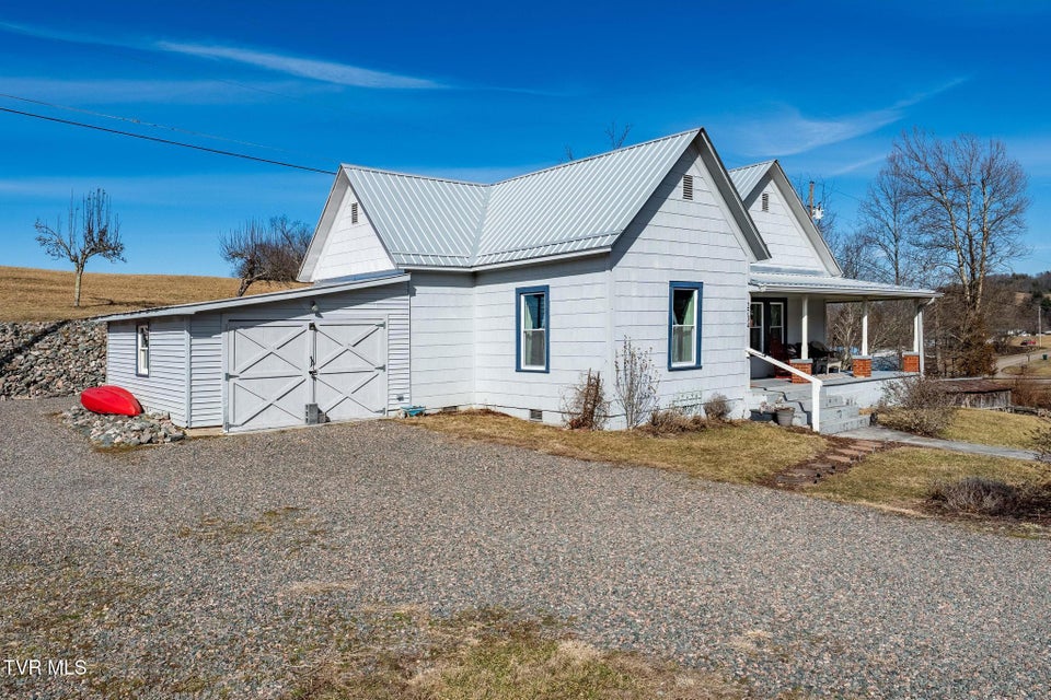 Photo #4: 2734 Crackers Neck Road