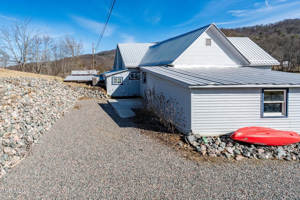 Photo #17: 2734 Crackers Neck Road