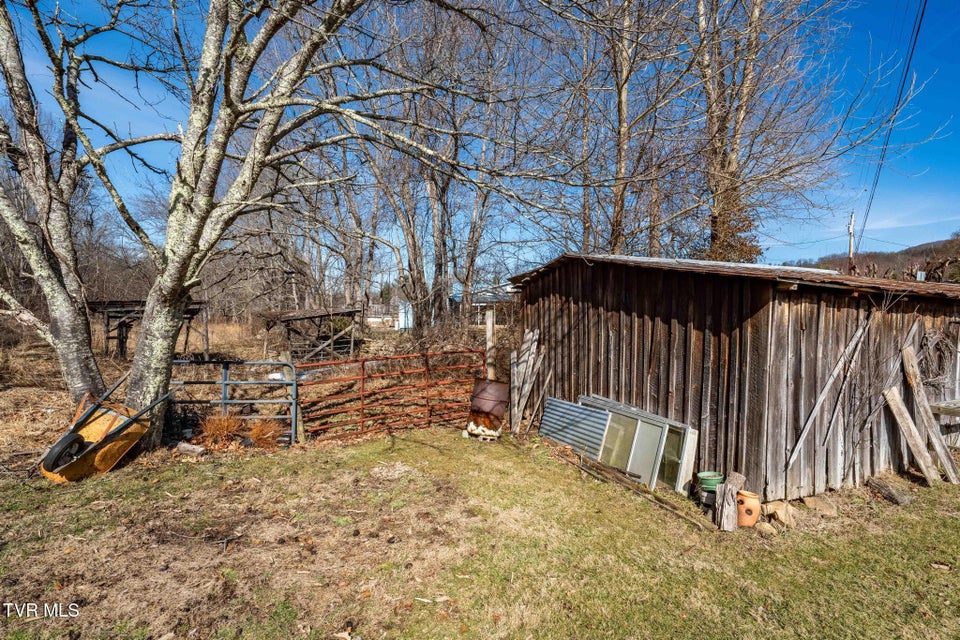 Photo #32: 2734 Crackers Neck Road