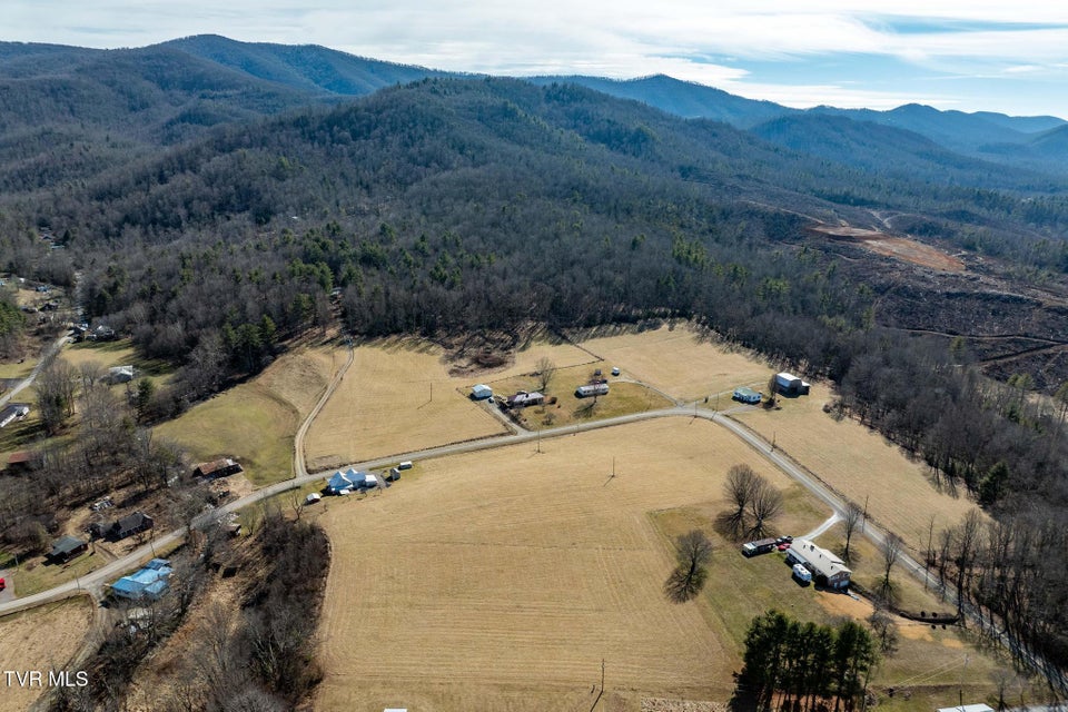 Photo #54: 2734 Crackers Neck Road