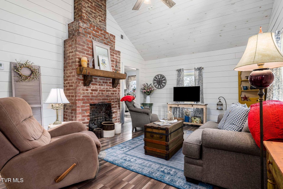 Photo #61: 2734 Crackers Neck Road