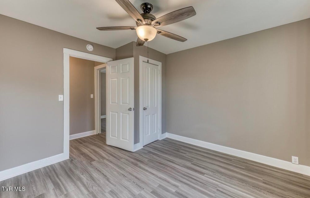 Photo #16: 405 North Street