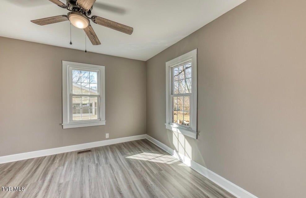 Photo #17: 405 North Street