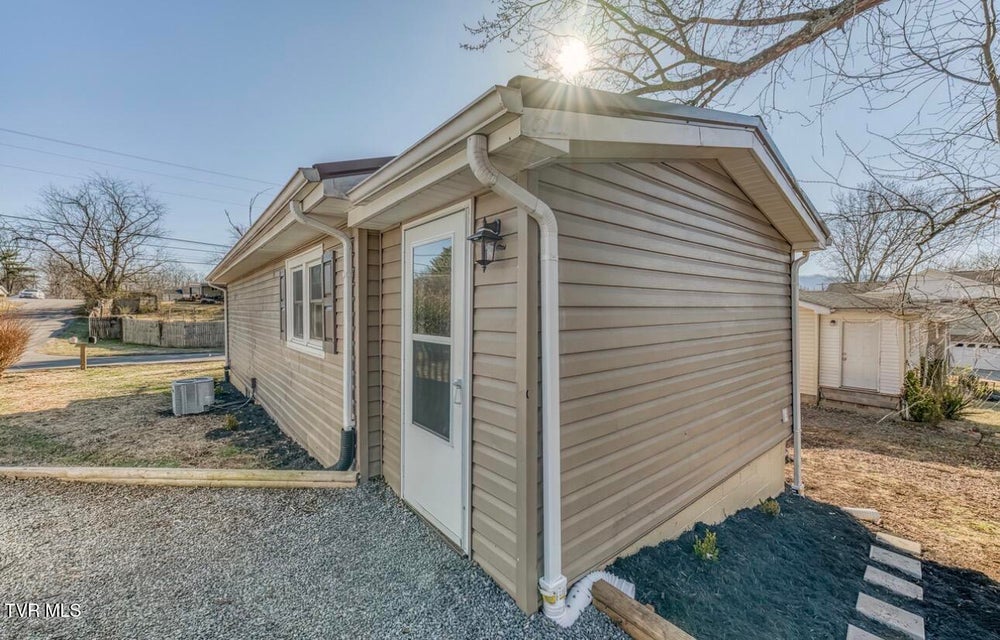 Photo #22: 405 North Street