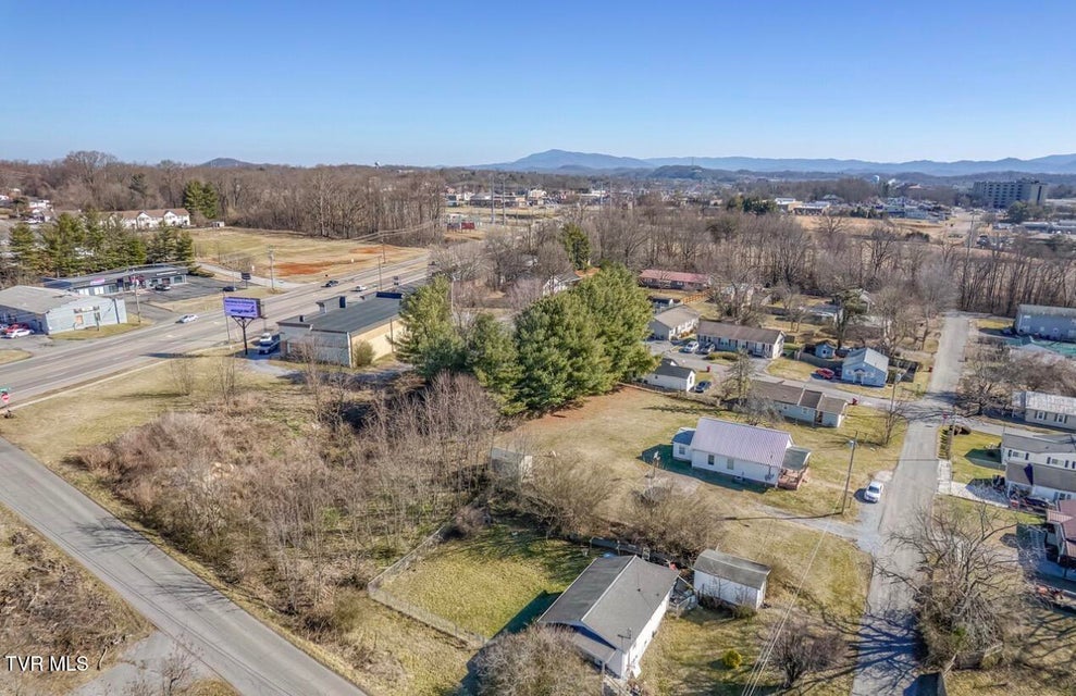 Photo #32: 405 North Street