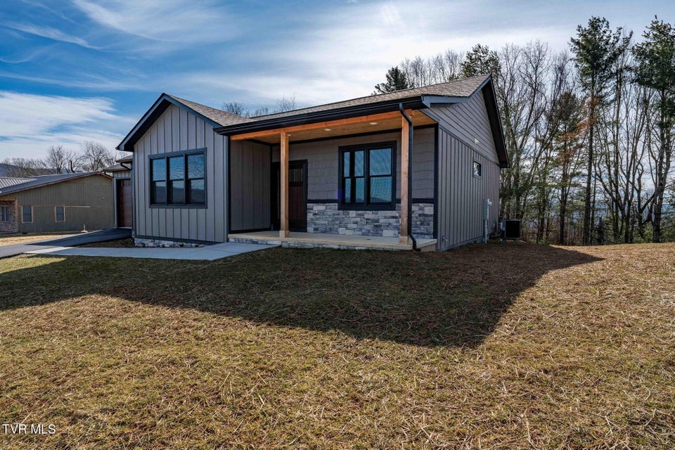 Photo #3: 297 Laurel Way