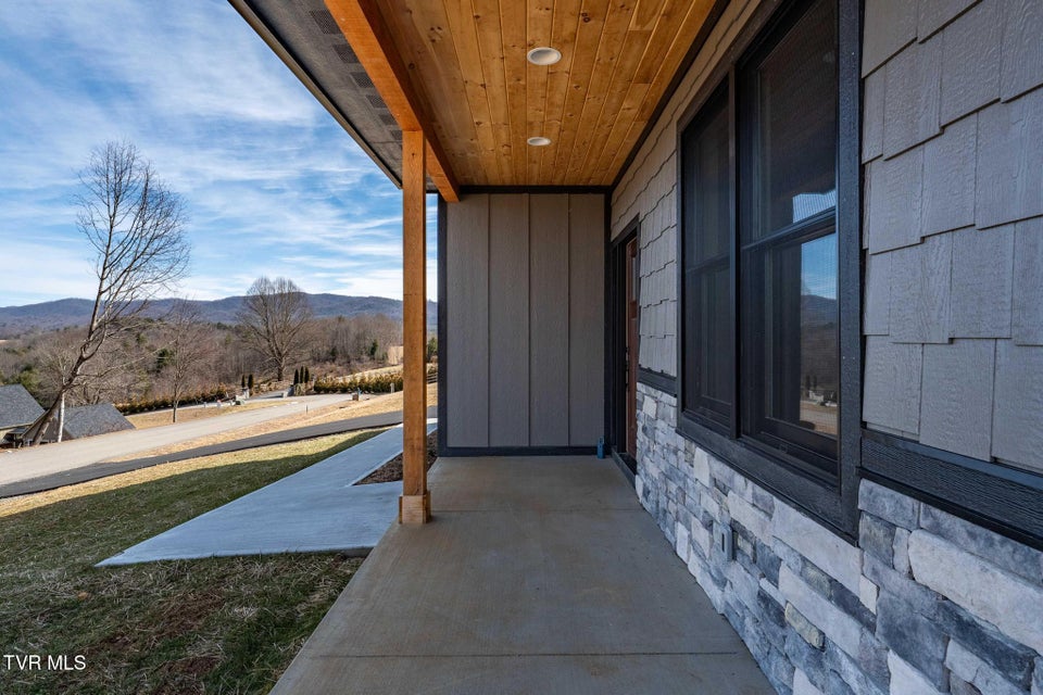 Photo #7: 297 Laurel Way