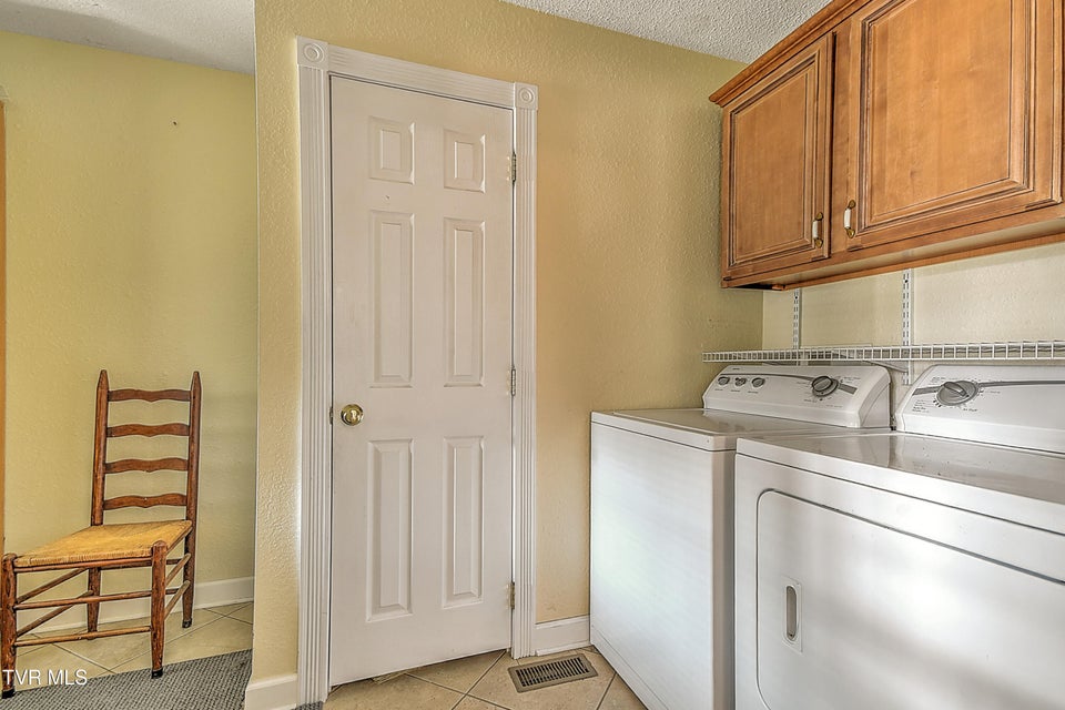 Photo #12: 4095 107 Cutoff 