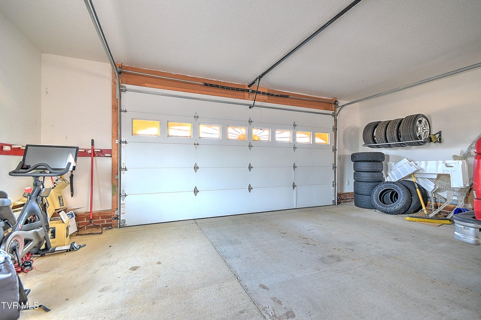 Photo #21: 4095 107 Cutoff 