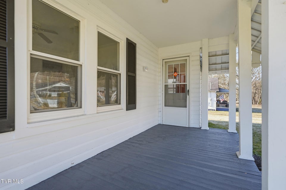 Photo #4: 602 2nd Avenue