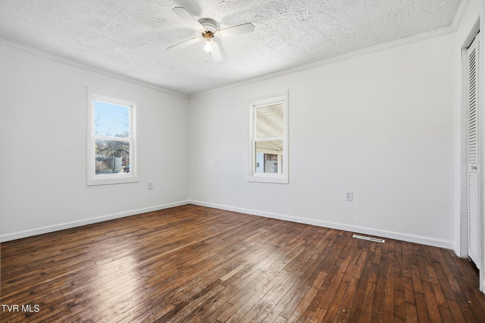 Photo #17: 602 2nd Avenue