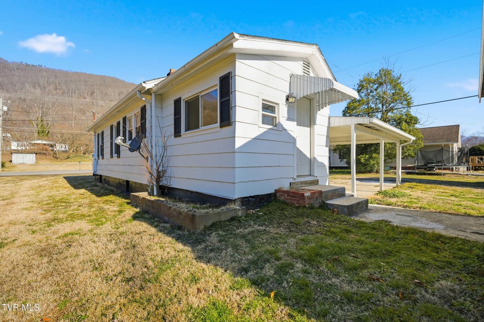 Photo #26: 602 2nd Avenue