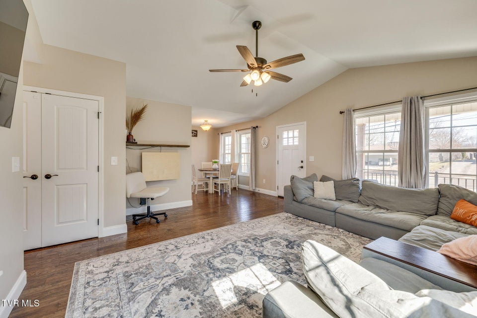 Photo #9: 609 Watauga Avenue