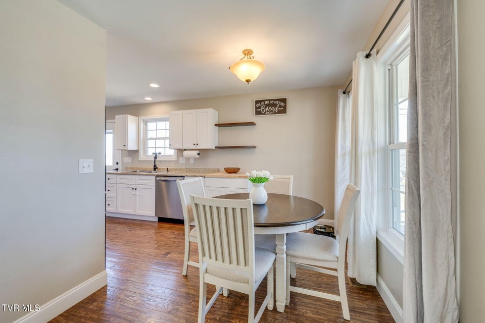 Photo #10: 609 Watauga Avenue