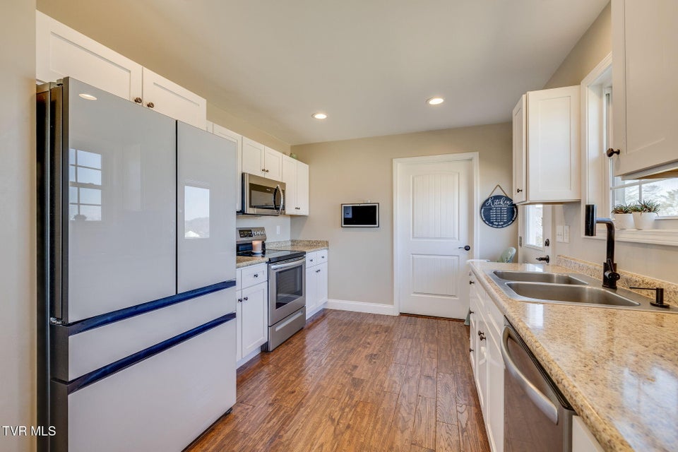 Photo #13: 609 Watauga Avenue