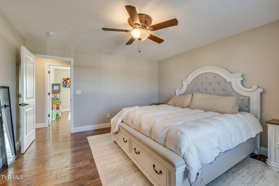 Photo #17: 609 Watauga Avenue