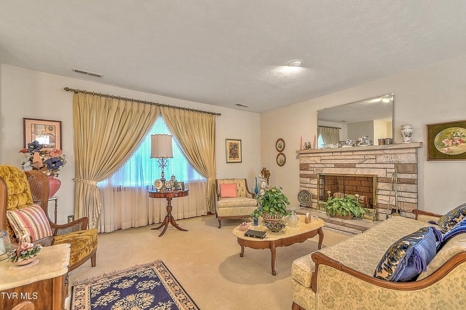 Photo #4: 844 Fain Avenue