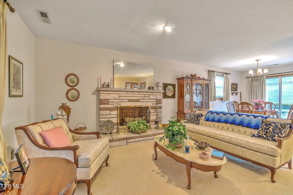 Photo #5: 844 Fain Avenue