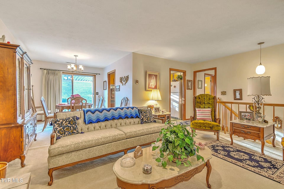 Photo #7: 844 Fain Avenue