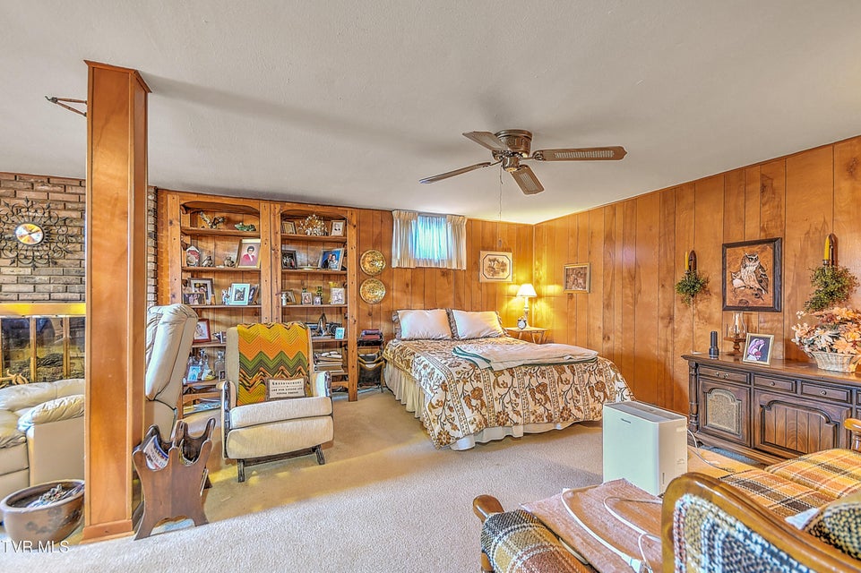 Photo #27: 844 Fain Avenue