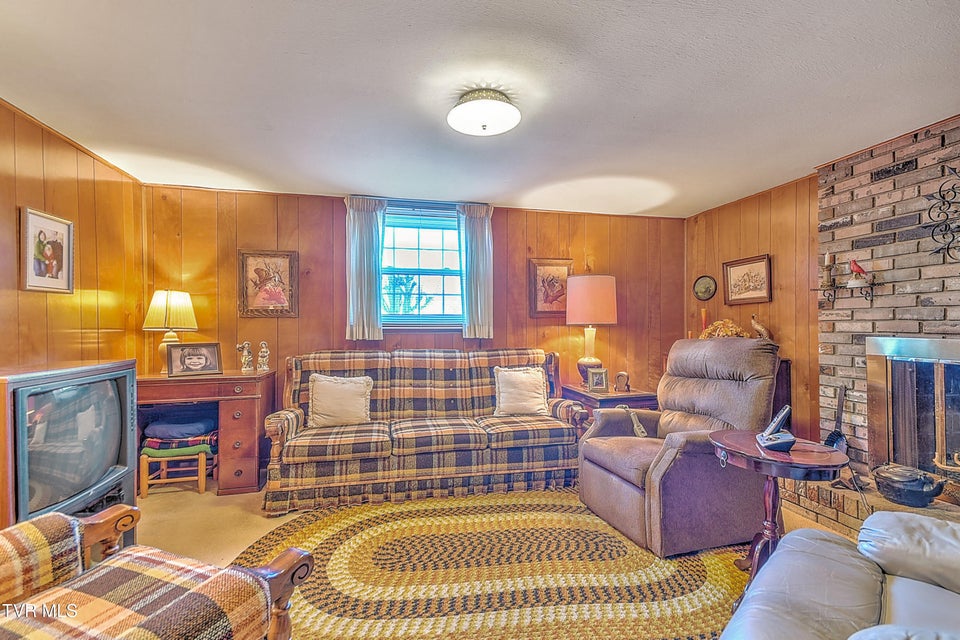 Photo #30: 844 Fain Avenue