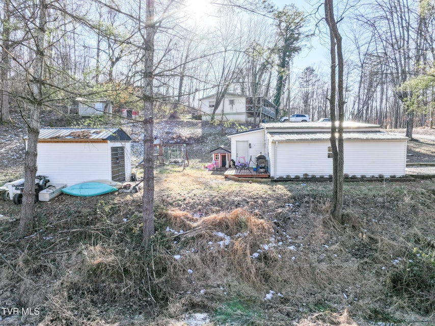 Photo #15: 329 Hillcrest Street