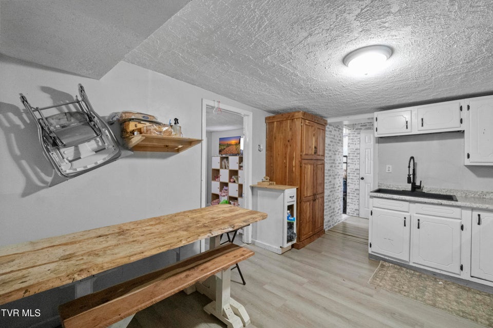 Photo #30: 329 Hillcrest Street