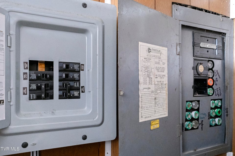 Photo #40: 329 Hillcrest Street